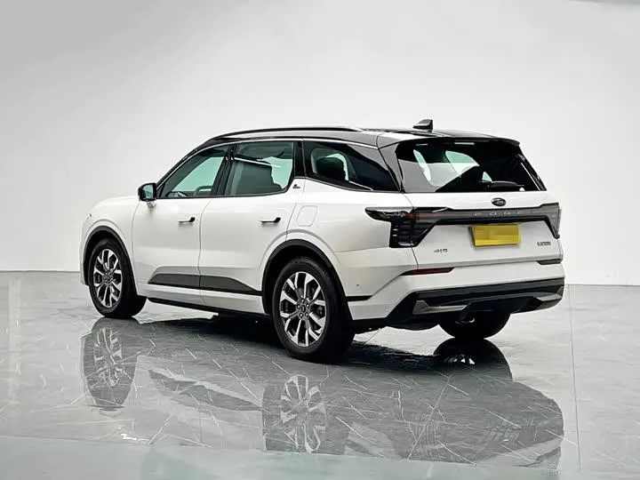 FORD EDGE L AWD 2023