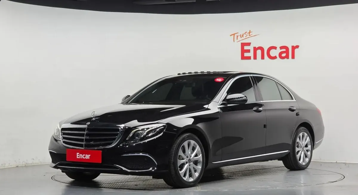 MERCEDES-BENZ W213 E220D EXCLUSIVE 2019