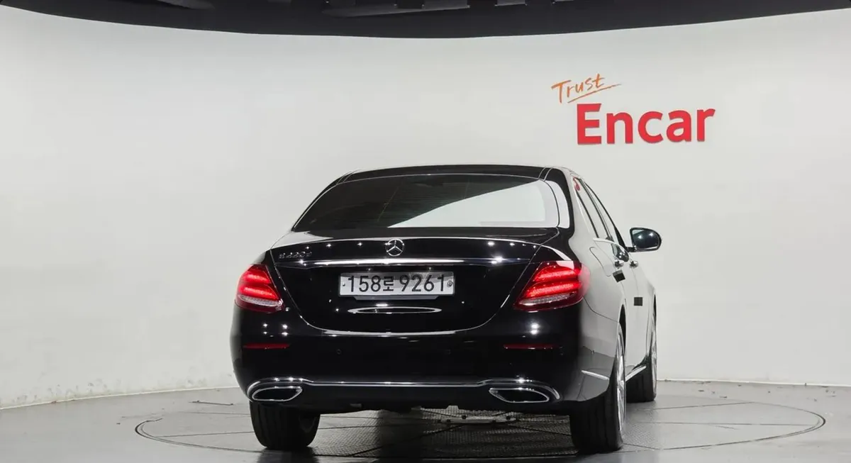 MERCEDES-BENZ W213 E220D EXCLUSIVE 2019