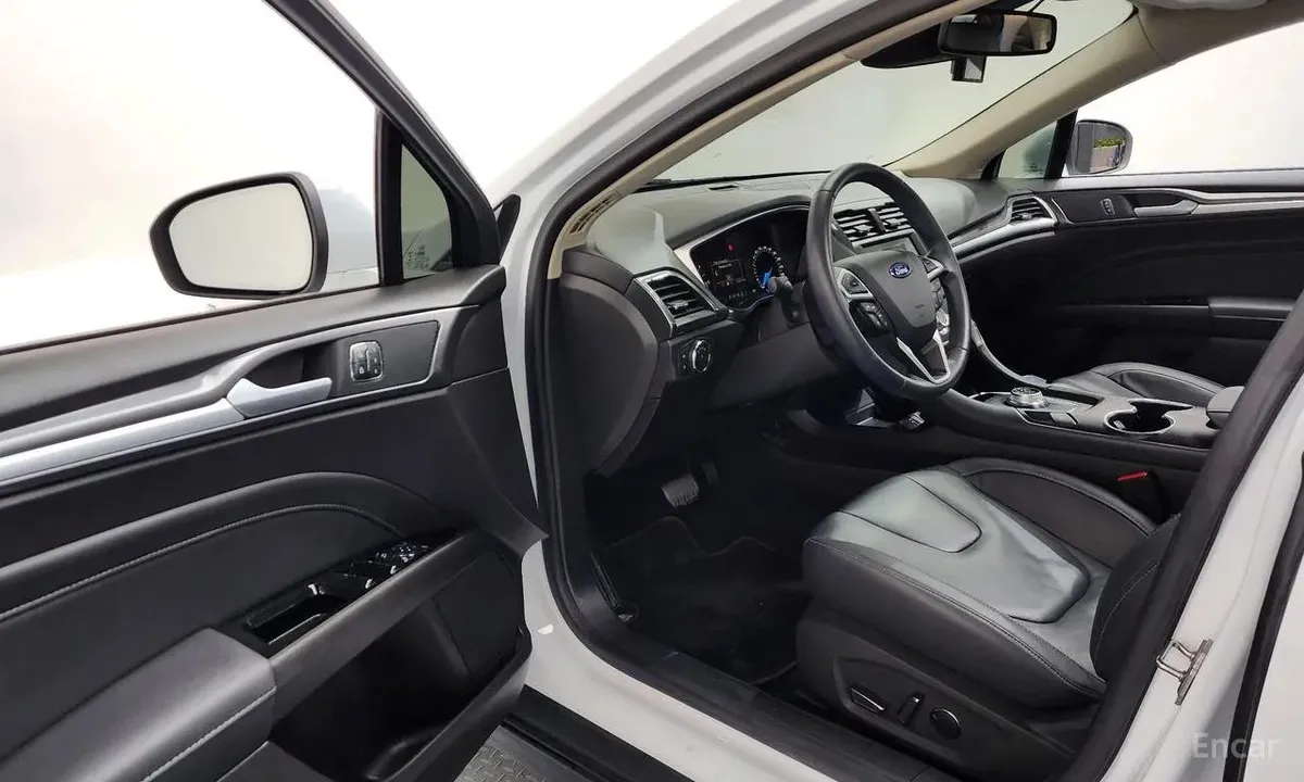 FORD MONDEO 2020