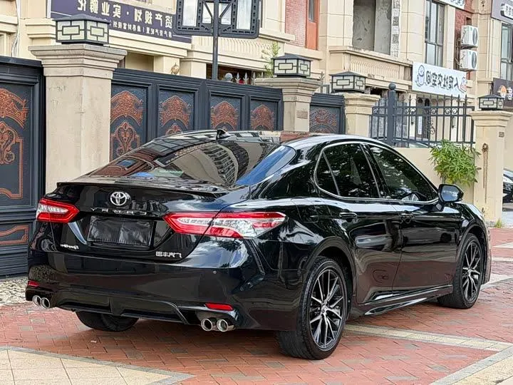TOYOTA CAMRY 2022