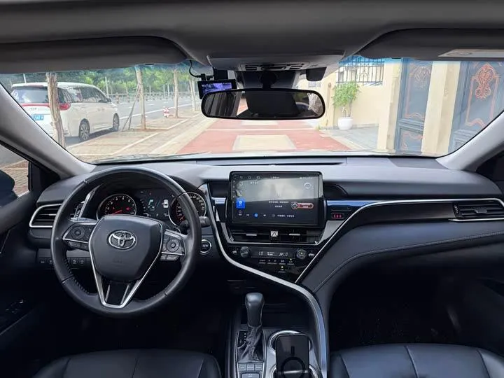 TOYOTA CAMRY 2022