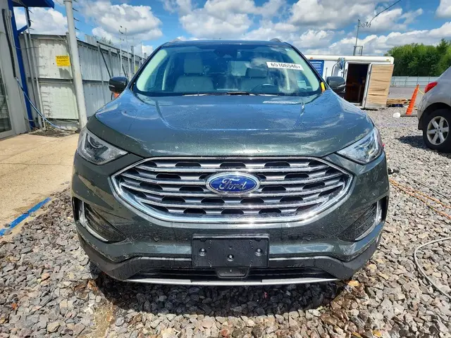 FORD EDGE TITANIUM AWD 2023