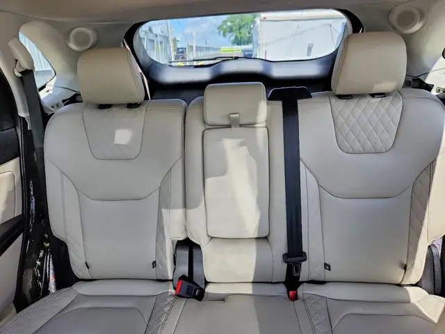 FORD EDGE TITANIUM AWD 2023