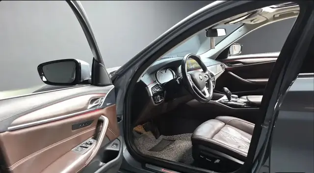 BMW 5 SERIES LUXURY 2018