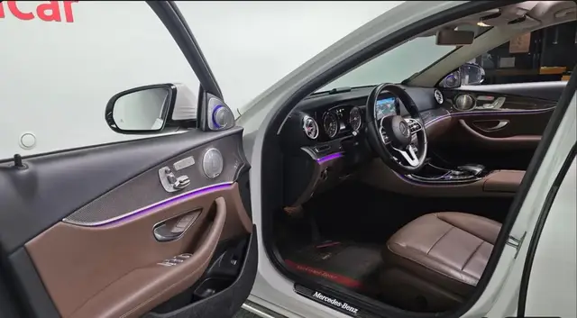 MERCEDES-BENZ W213 E220D AVANTGARDE 2019