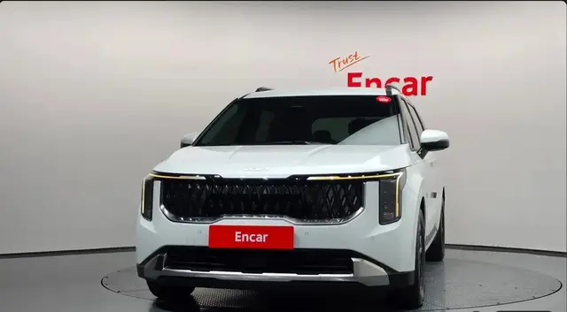 KIA CARNIVAL NOBLESSE 2023