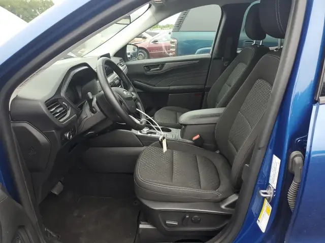 FORD ESCAPE 2023