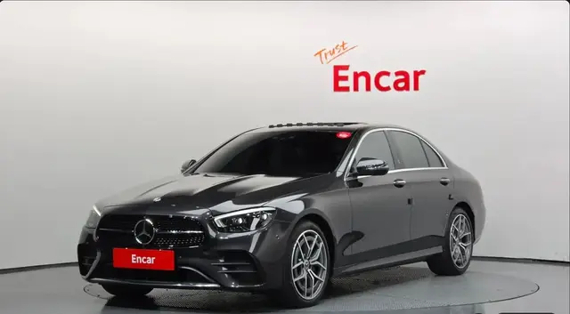 MERCEDES-BENZ W213 E220D 4MATIC 2022