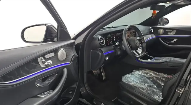 MERCEDES-BENZ W213 E220D 4MATIC 2022