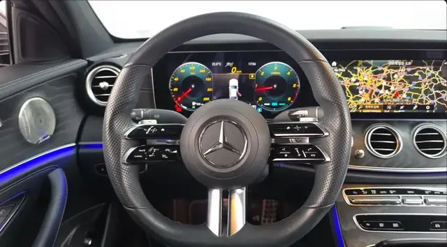 MERCEDES-BENZ W213 E220D 4MATIC 2022