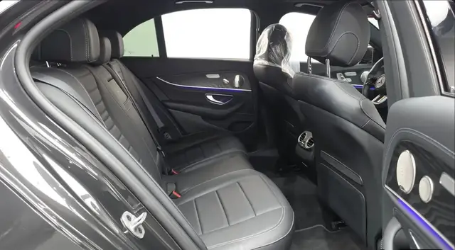 MERCEDES-BENZ W213 E220D 4MATIC 2022