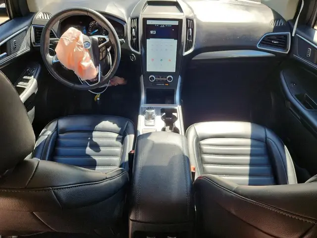 FORD EDGE SEL 2022