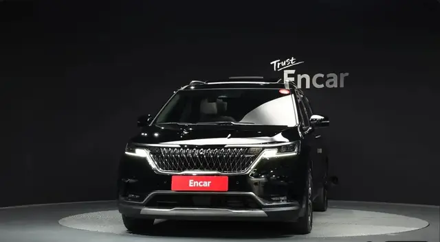 KIA CARNIVAL NOBLESSE 2023