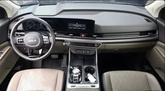 KIA CARNIVAL NOBLESSE 2023