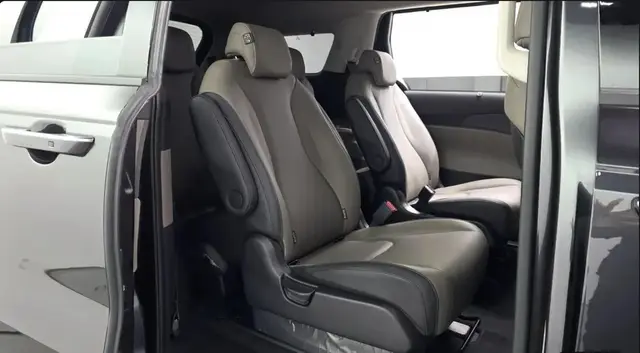 KIA CARNIVAL NOBLESSE 2023