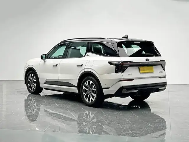 FORD EDGE L AWD 2023
