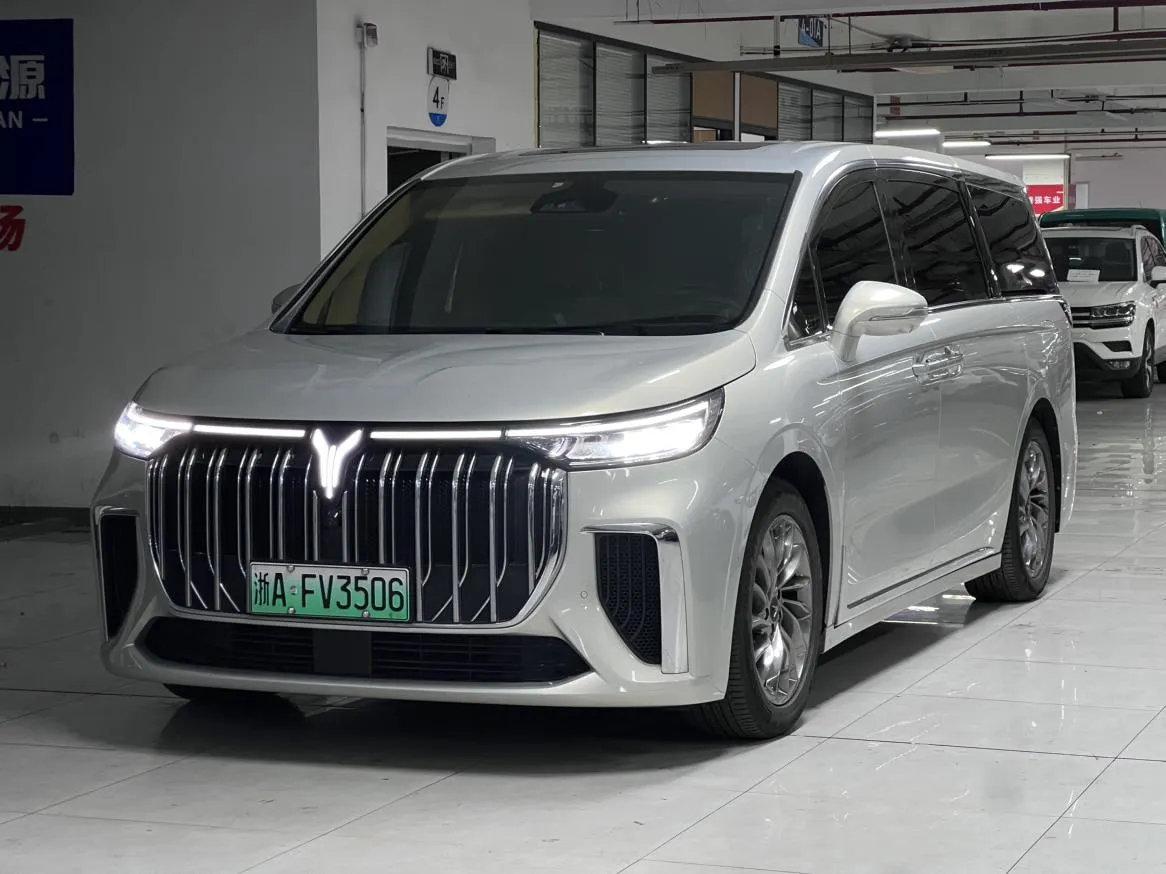 VOYAH DREAM LOW-CARBON DREAM PHEV LOW-CARBON EDITION 2022