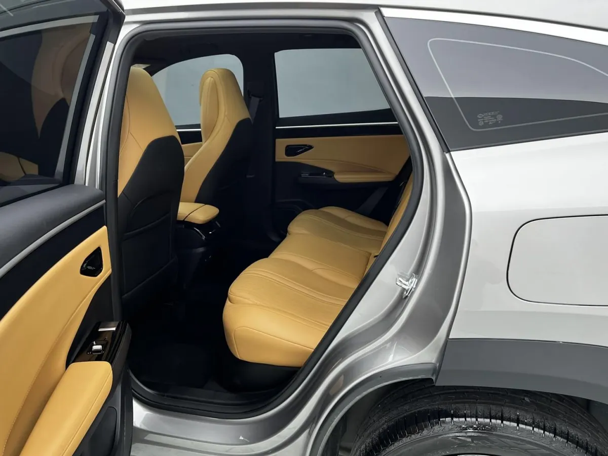 GEELY L7 115KM MAX 2023