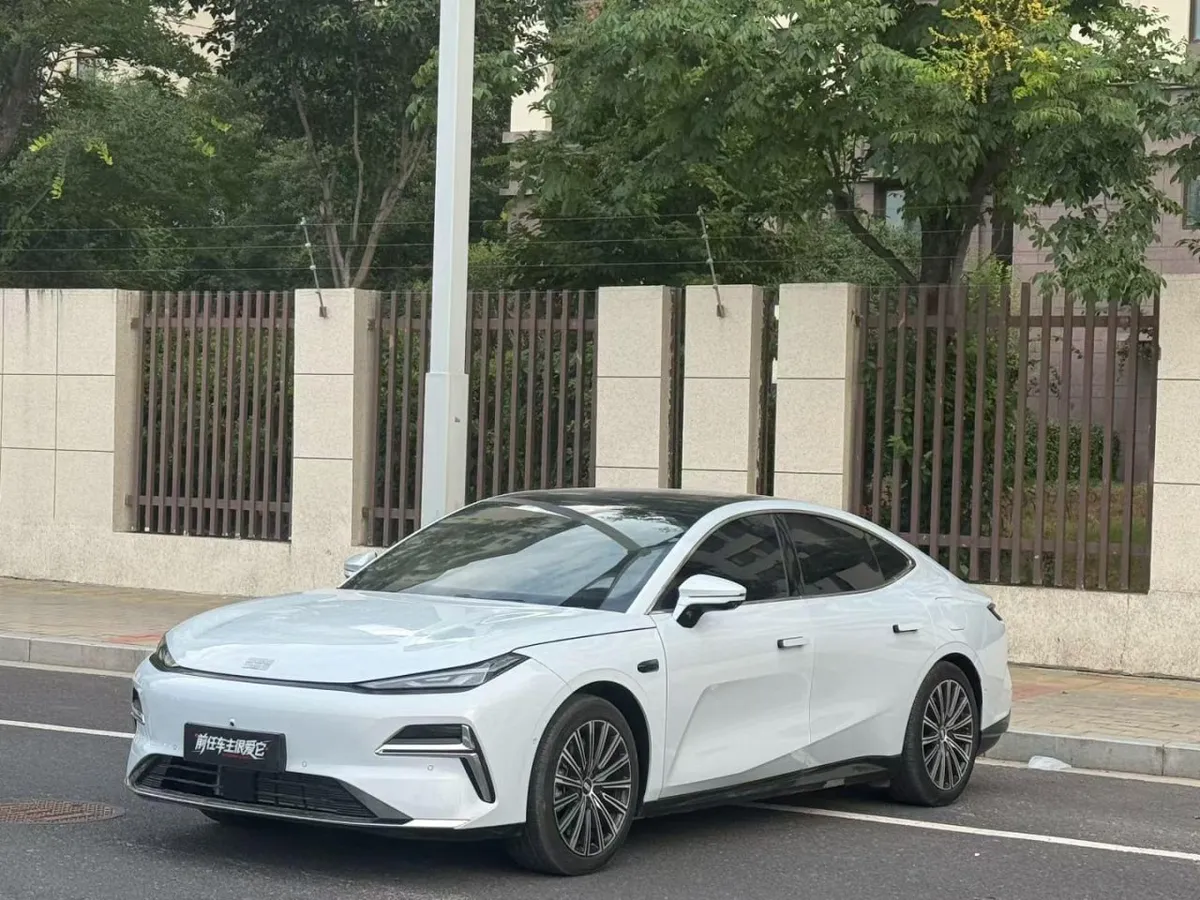 GEELY STAR 130KM STAR 8 PHEV 130KM 2025