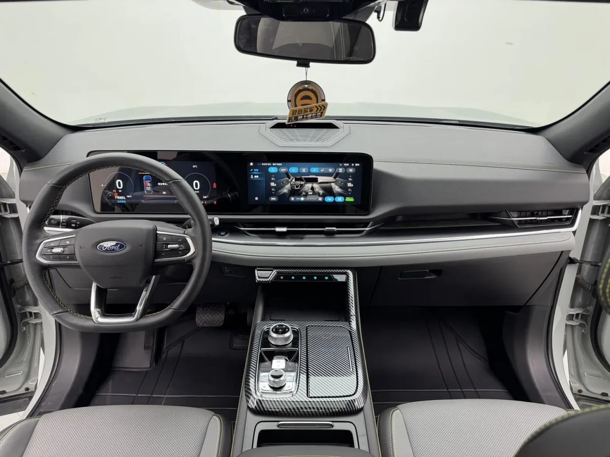 FORD EQUATOR SPORT PREMIUM PLUS 2025