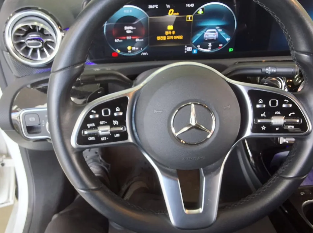 MERCEDES-BENZ A-CLASS A 220 2022