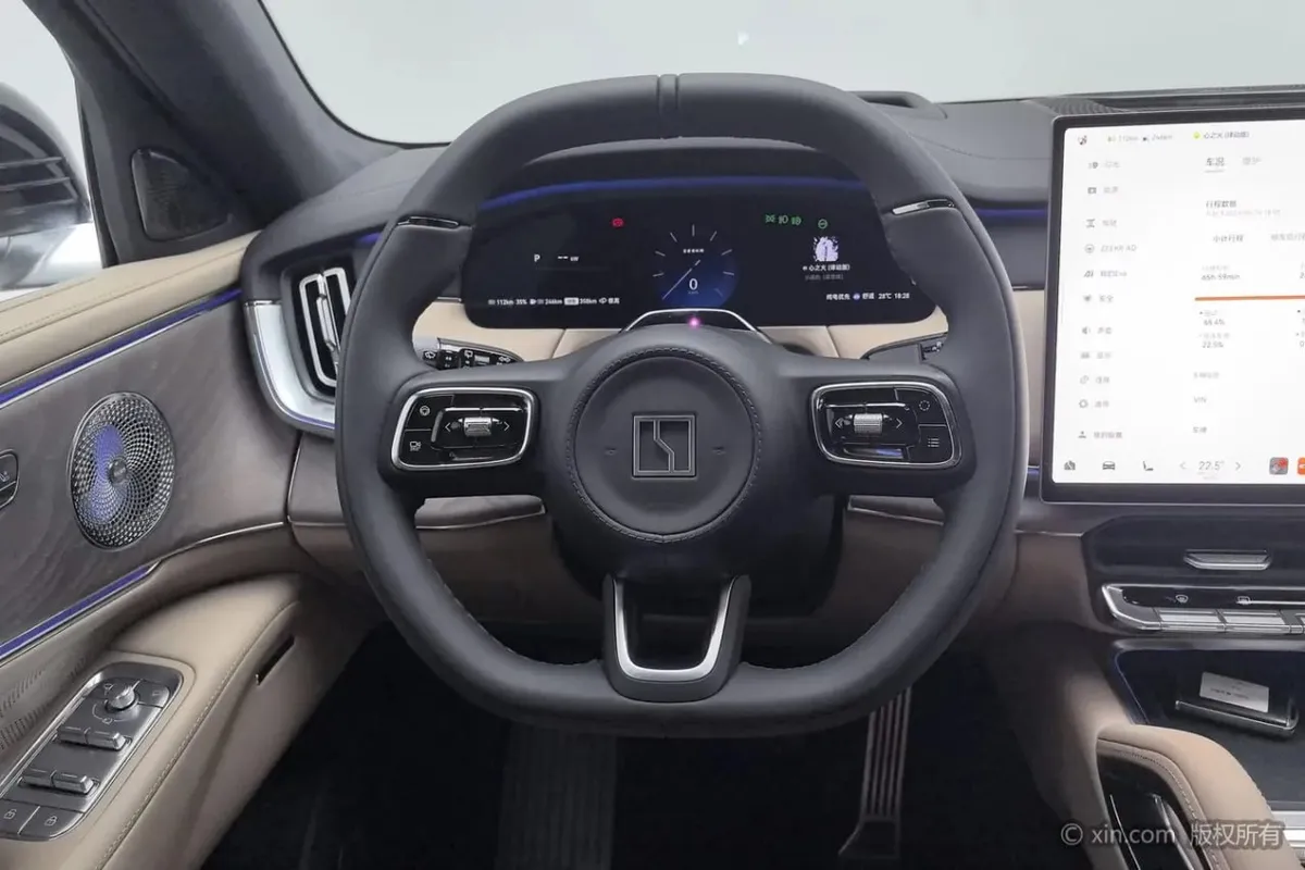 ZEEKR 8X 70KWH ULTRA 2026