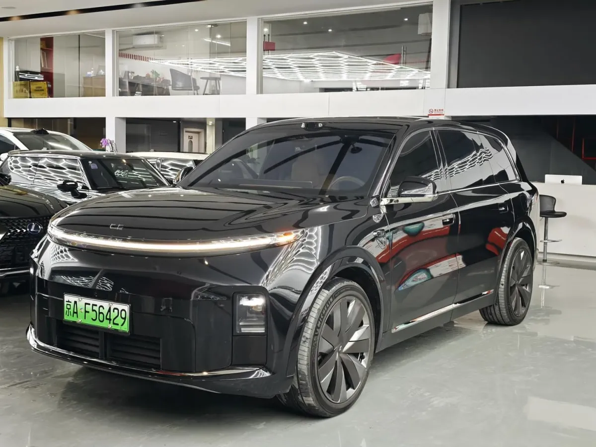 LI AUTO L9 LIVIS 2026
