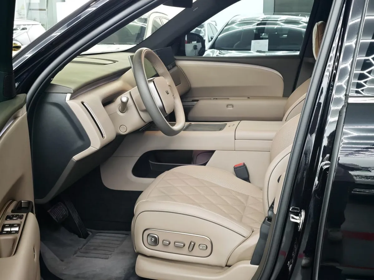 LI AUTO L9 LIVIS 2026