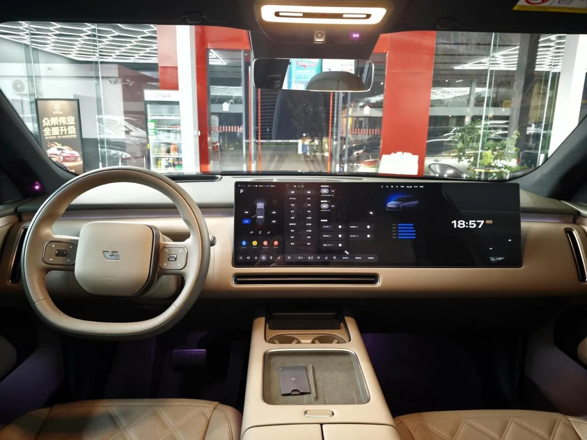 LI AUTO L9 LIVIS 2026