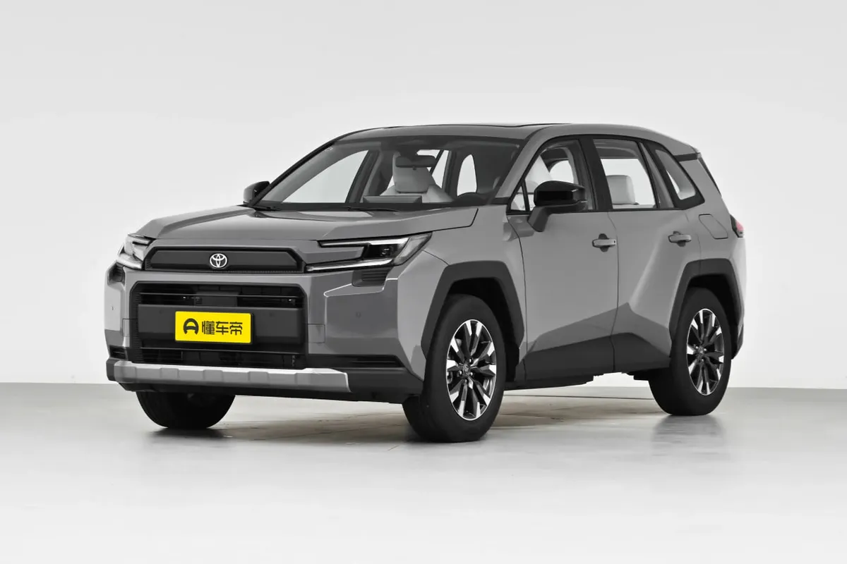 TOYOTA RAV4 LUXURY 2026