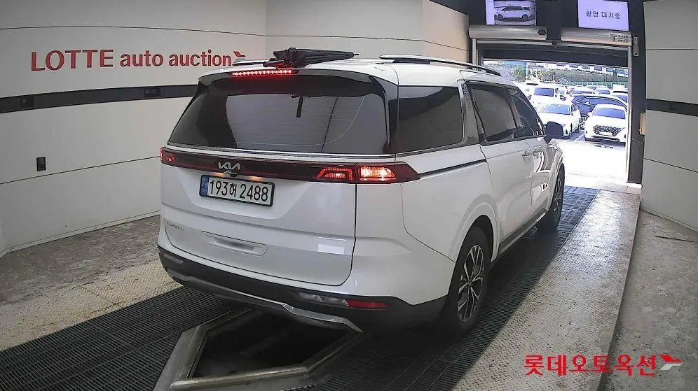 KIA CARNIVAL NOBLESSE 2022