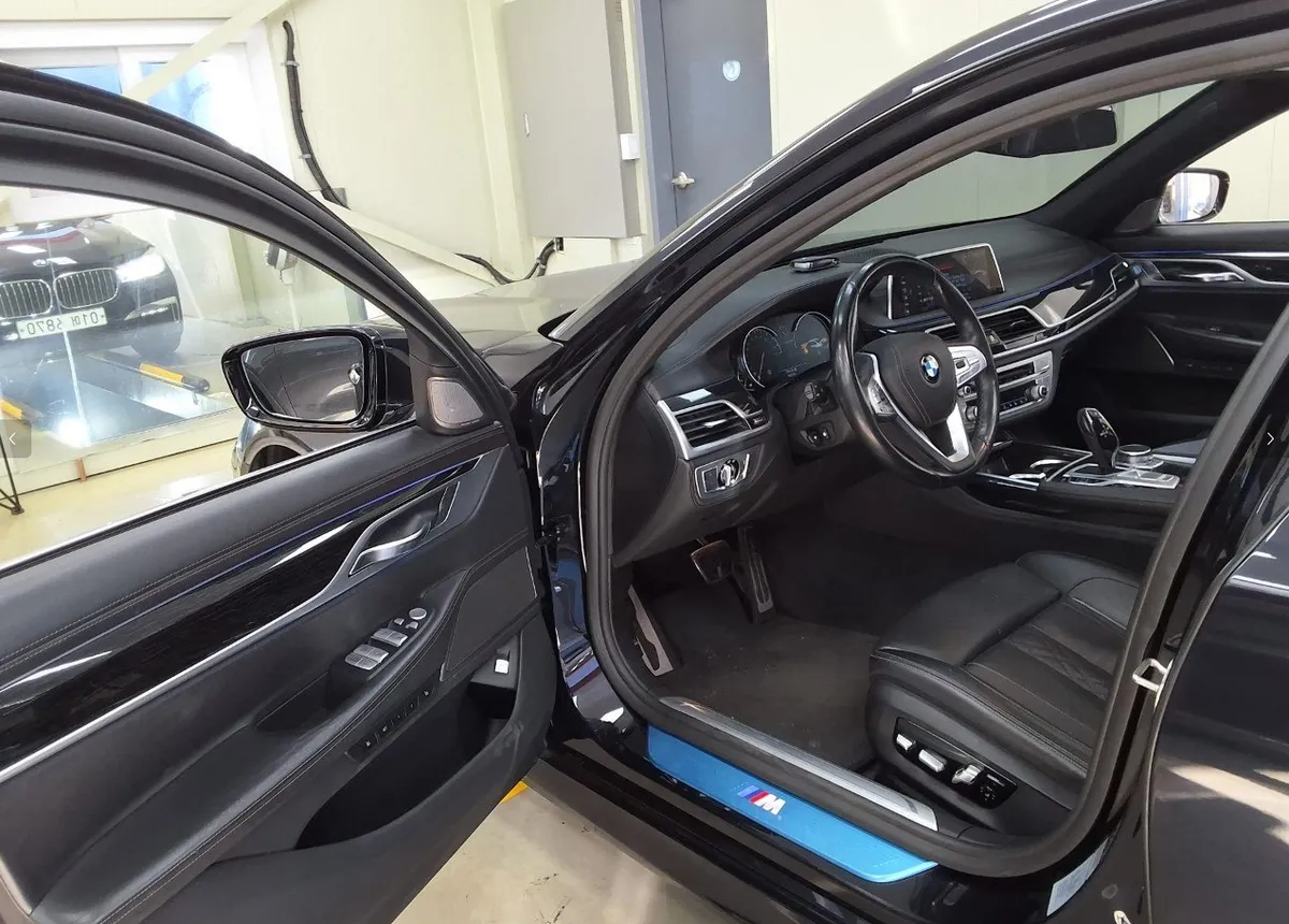 BMW 7 SERIES 2018