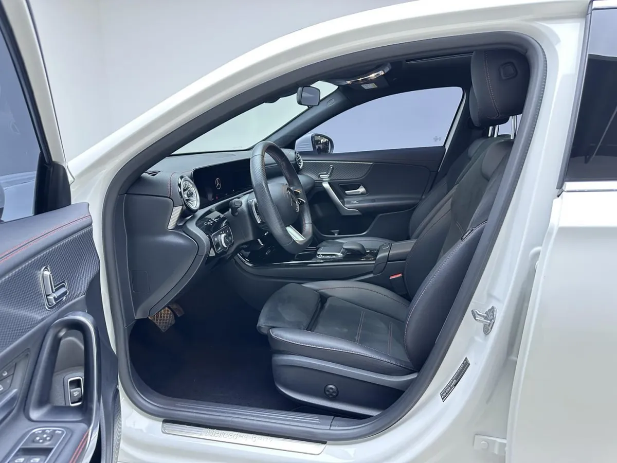 MERCEDES-BENZ A-CLASS A 200L FASHION EDITION 2023