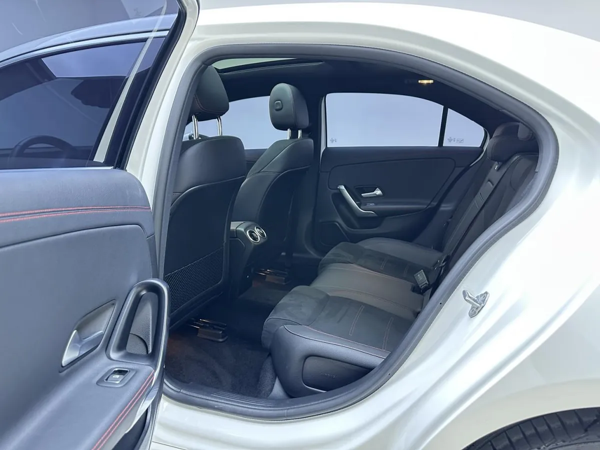MERCEDES-BENZ A-CLASS A 200L FASHION EDITION 2023
