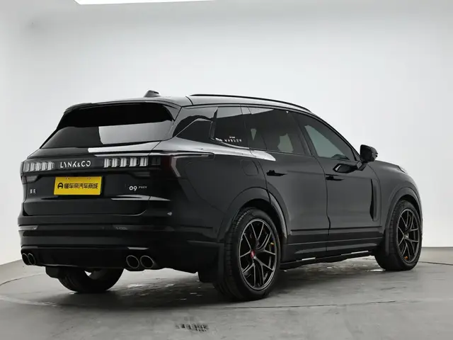 LYNK & CO 09 EM-P PERFORMANCE EDITION 2022