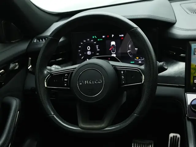 LYNK & CO 09 EM-P PERFORMANCE EDITION 2022