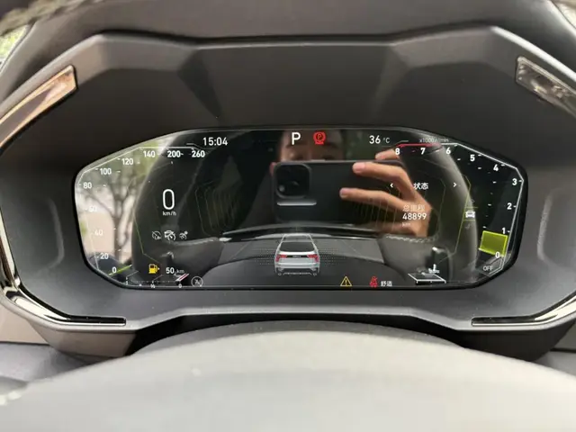 LYNK & CO 01 DARK 01 AWD DARK EDITION 2022