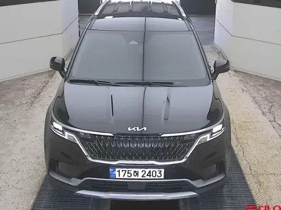 KIA CARNIVAL 2023