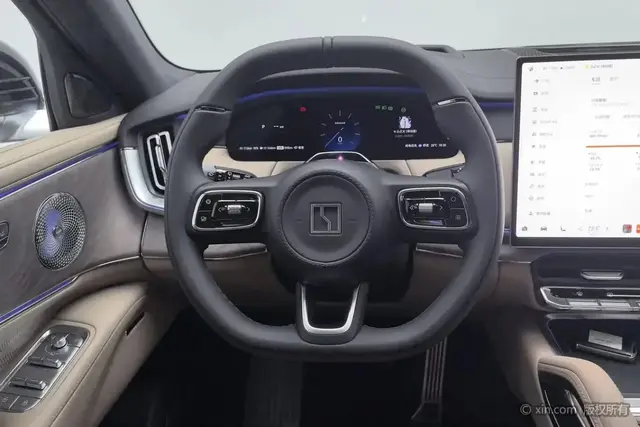 ZEEKR 8X 70KWH ULTRA 2026