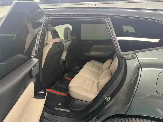 VOLVO XC70 AWD ULTRA 2025