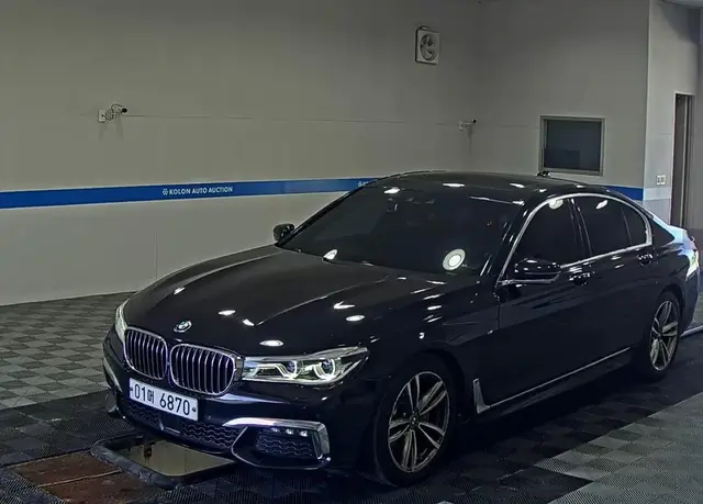 BMW 7 SERIES 2018