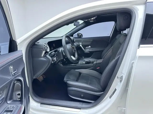 MERCEDES-BENZ A-CLASS A 200L FASHION EDITION 2023