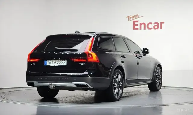 VOLVO V90 ПОДОГРЕВ ВЕНТИЛЯЦИЯ И ПАМЯТЬ ПЕРЕДНИХ СИДЕНИЙ 2019