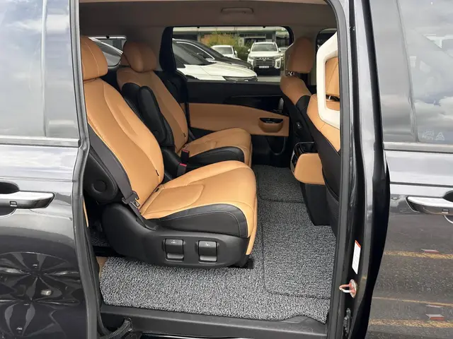 KIA CARNIVAL SIGNATURE 2021
