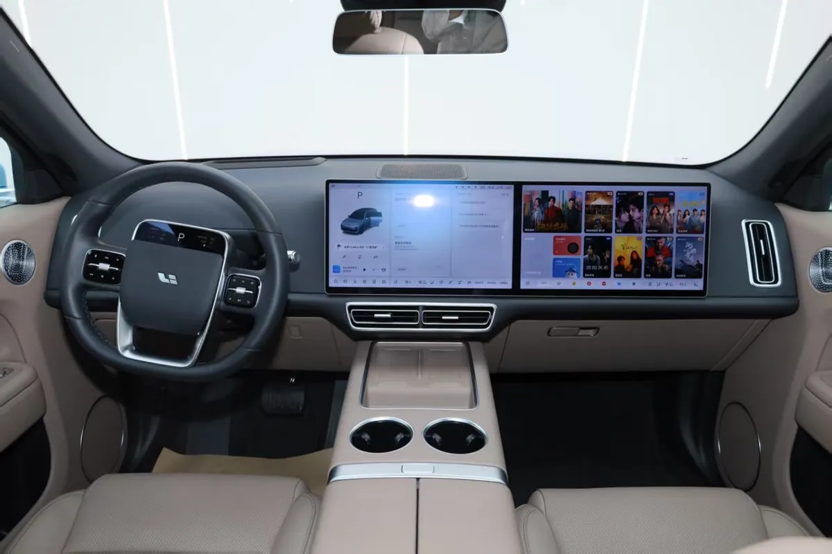 LI AUTO L7 ULTRA 2025