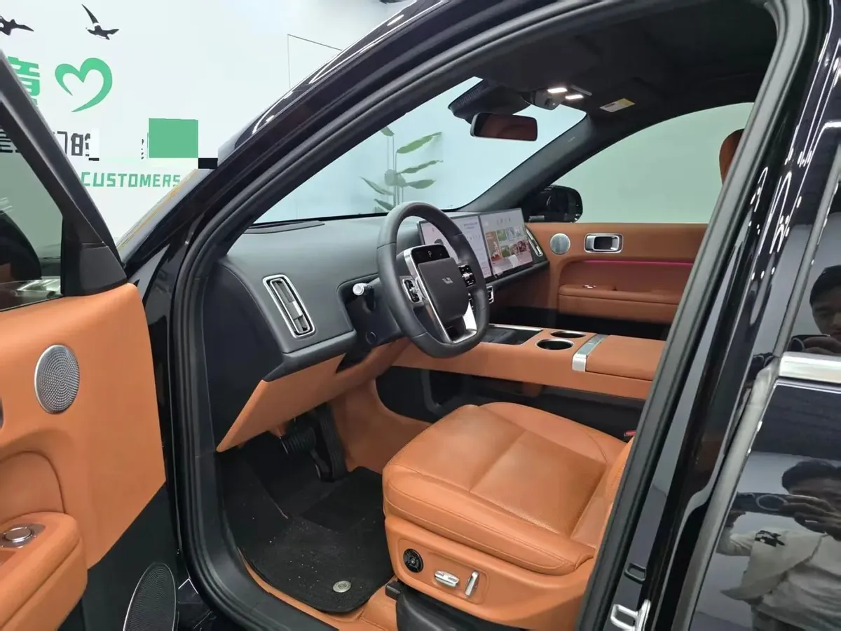 LI AUTO LI L6 2025