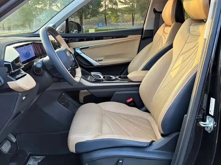 GEELY BOYUE L PREMIUM 2023