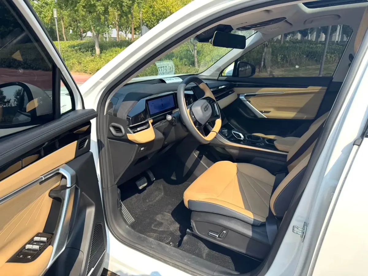 GEELY BOYUE L PREMIUM 2023