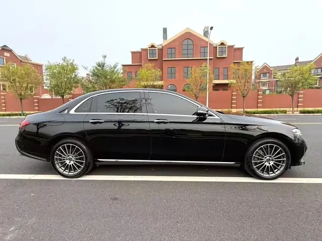 MERCEDES-BENZ E-CLASS 2023